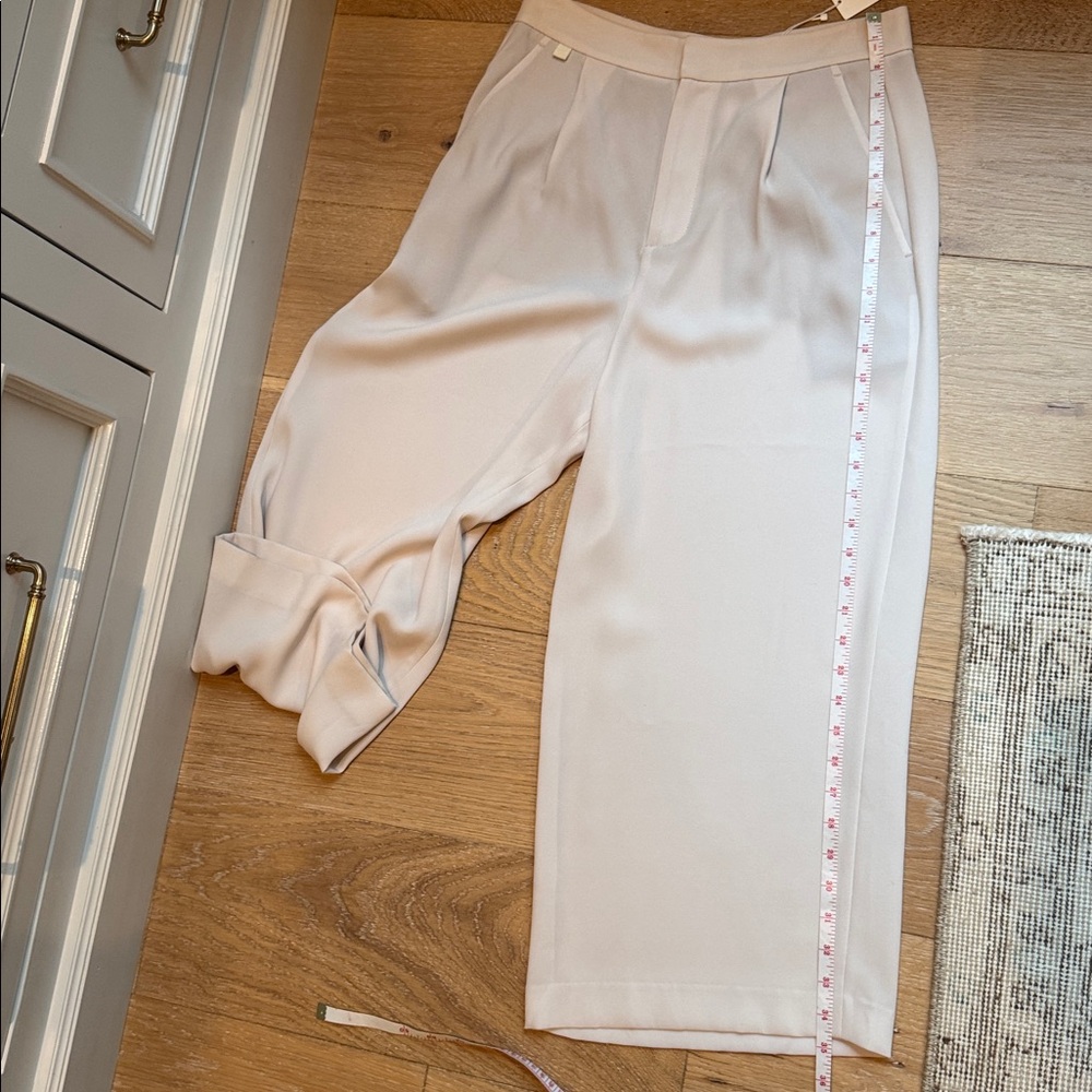 Vince high-waisted tailored culotte in sandstone - Picture 9 of 10